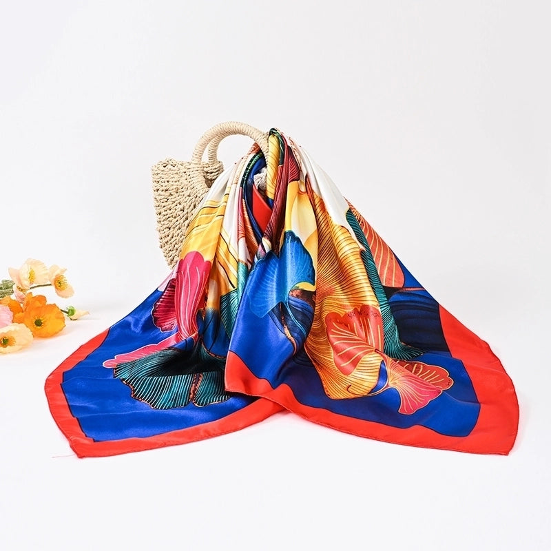 Women's Casual Ginkgo Leaf Satin Printing And Dyeing Printing Silk Scarf