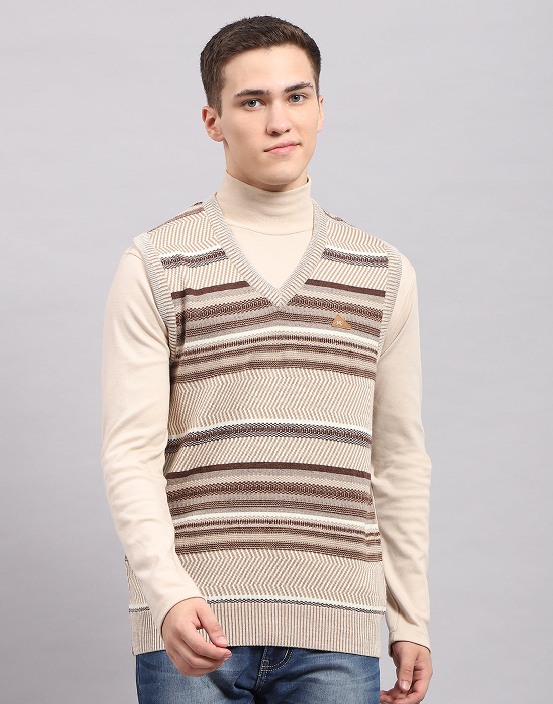 Men Beige Stripe V Neck Sleeveless Sweater