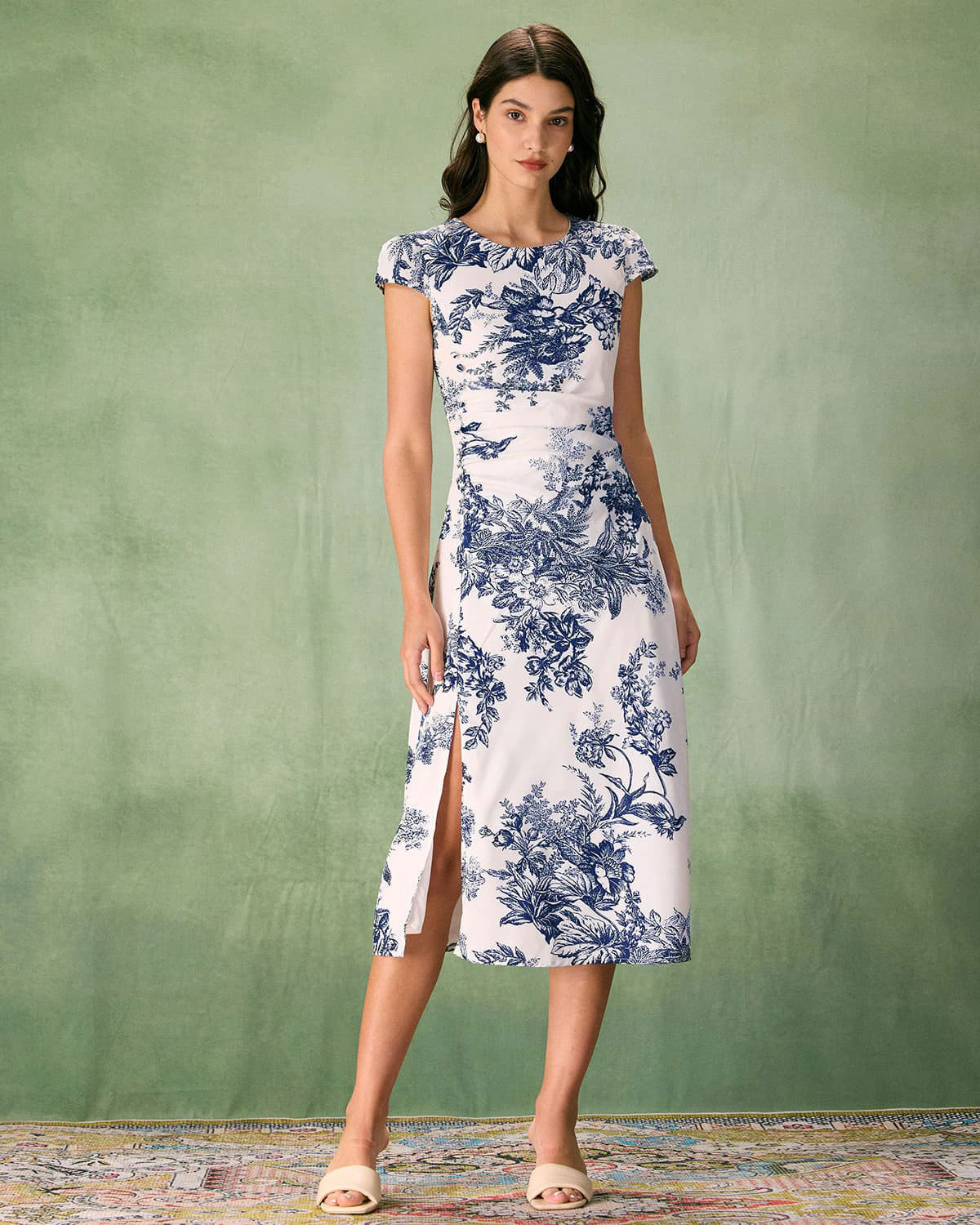 The Round Neck Cap Sleeve Floral Midi Dress