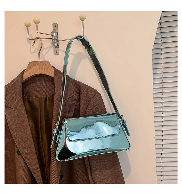 Women's Medium Pu Leather Solid Color Streetwear Magnetic Buckle Underarm Bag