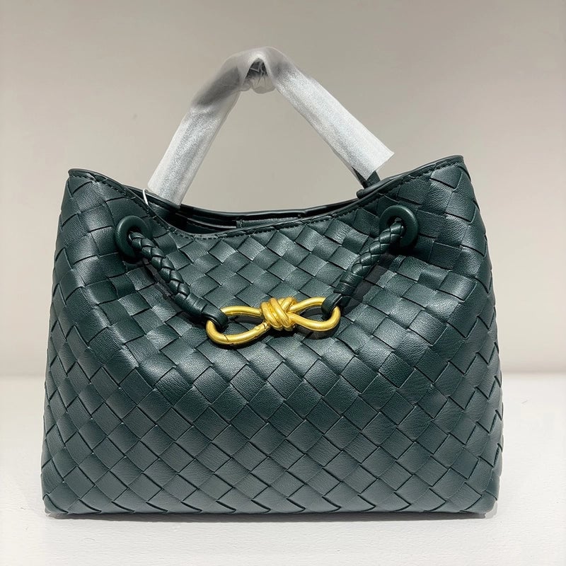 Women's Pu Leather Solid Color Classic Style Weave Square Magnetic Buckle Shoulder Bag