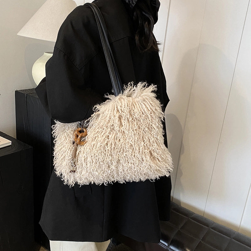 Women's Large Pu Leather Plush Solid Color Elegant Streetwear Square Magnetic Buckle Tote Bag