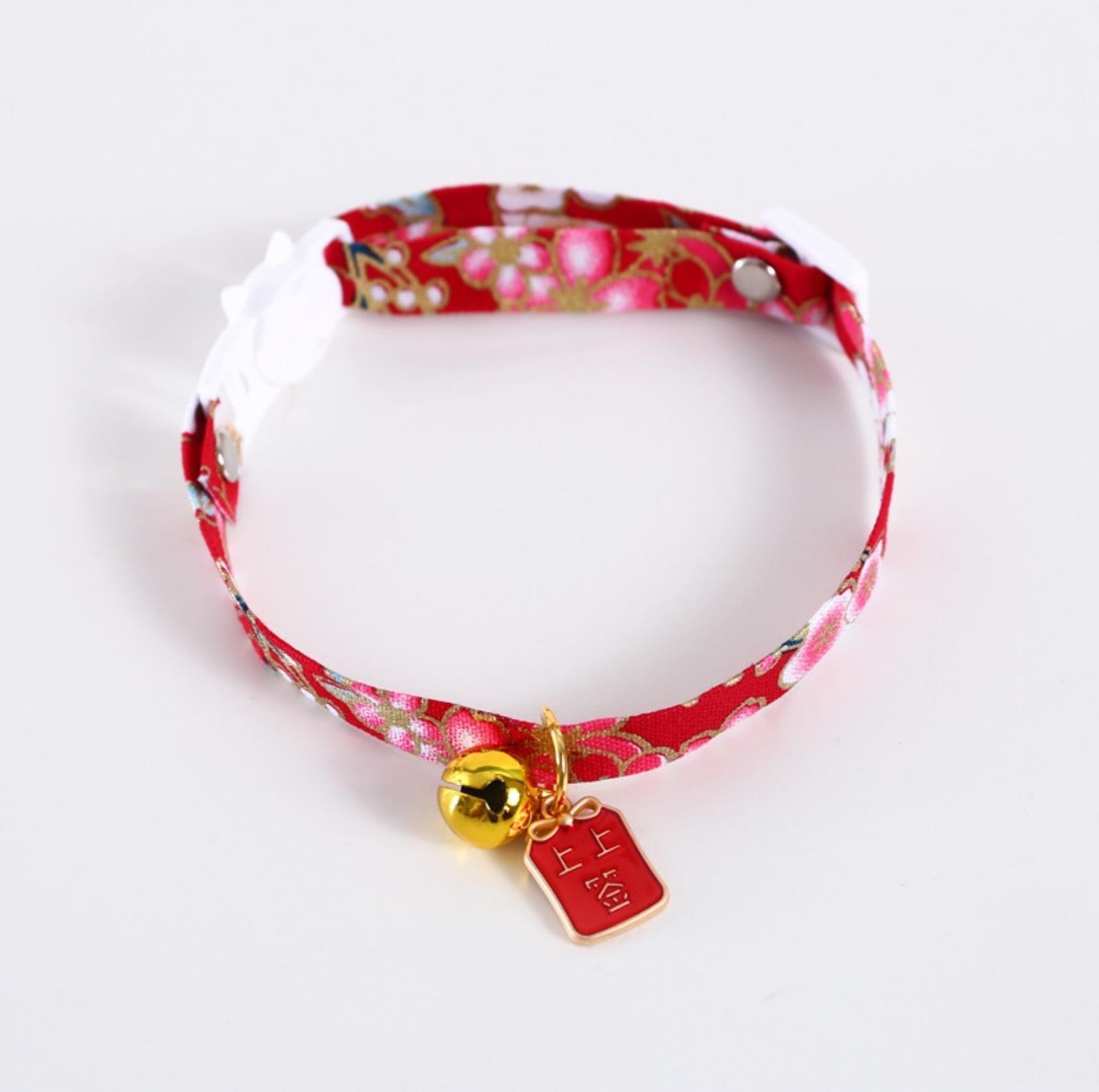Chinese Style Adjustable Pet Collar with Engraved Pendants and Prints