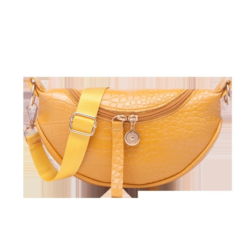 Women's Medium Pu Leather Solid Color Streetwear Dumpling Shape Zipper Crossbody Bag