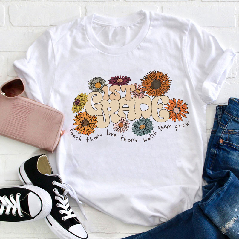 Personalized Retro Daisy Grade Teacher T-Shirt