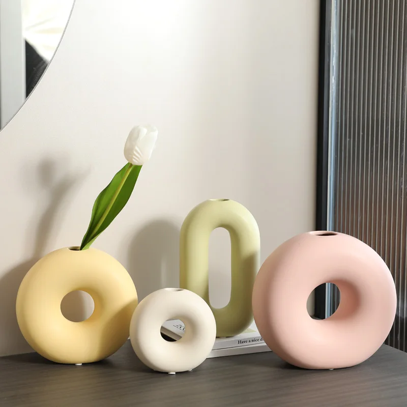 Best Selling  Circle Donut Vases Grand Custom Design Manufacturers Flower Color Ceramic Vase For Home Decor