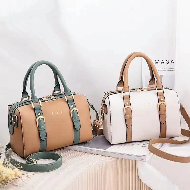 Women's Medium Pu Leather Color Block Streetwear Pillow Shape Zipper Handbag