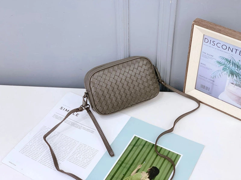 Women's Small Leather Solid Color Classic Style Weave Sewing Thread Pillow Shape Zipper Crossbody Bag