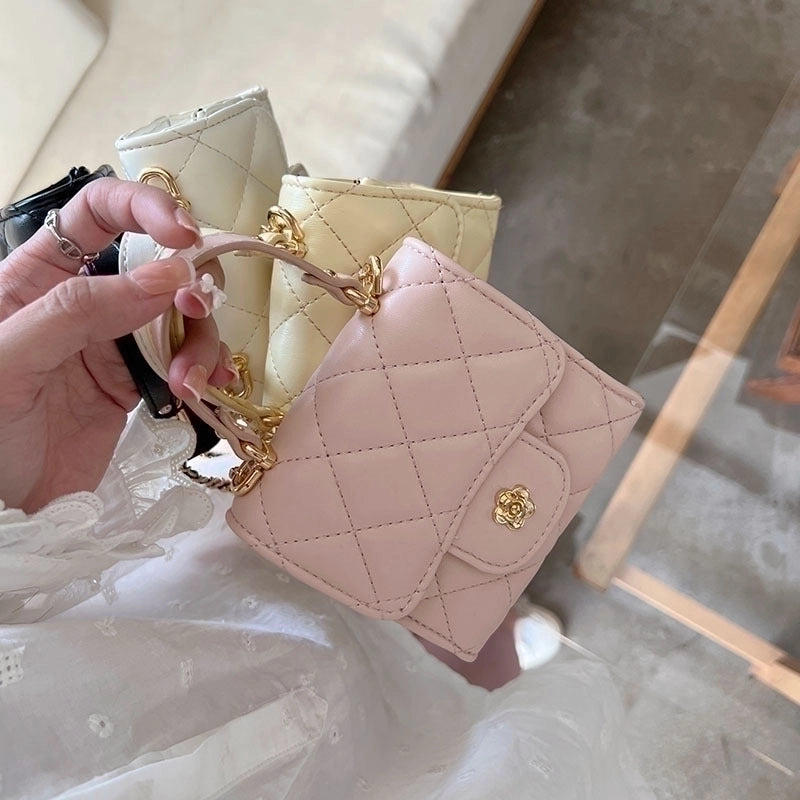 Women's Mini Pu Leather Solid Color Basic Square Magnetic Buckle Handbag