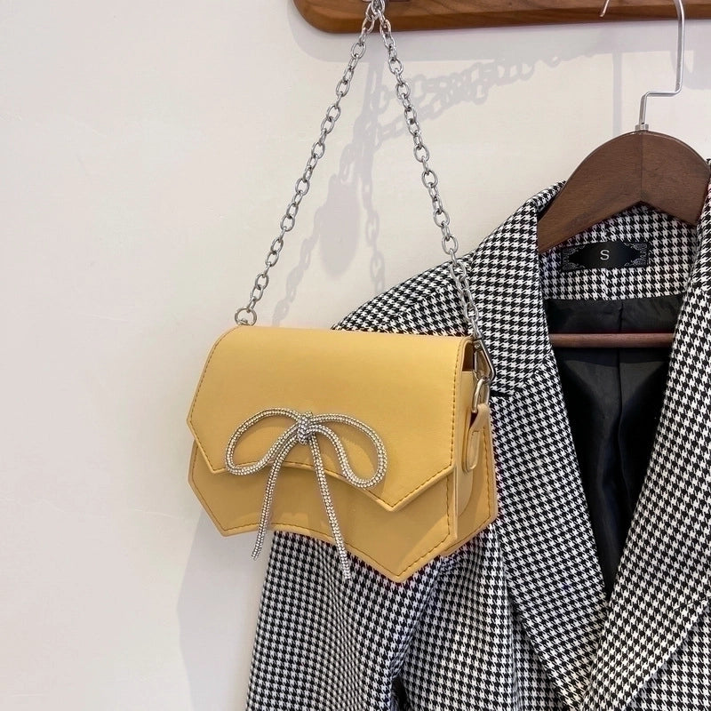 Women's Small Pu Leather Solid Color Classic Style Shell Magnetic Buckle Shoulder Bag Crossbody Bag Chain Bag