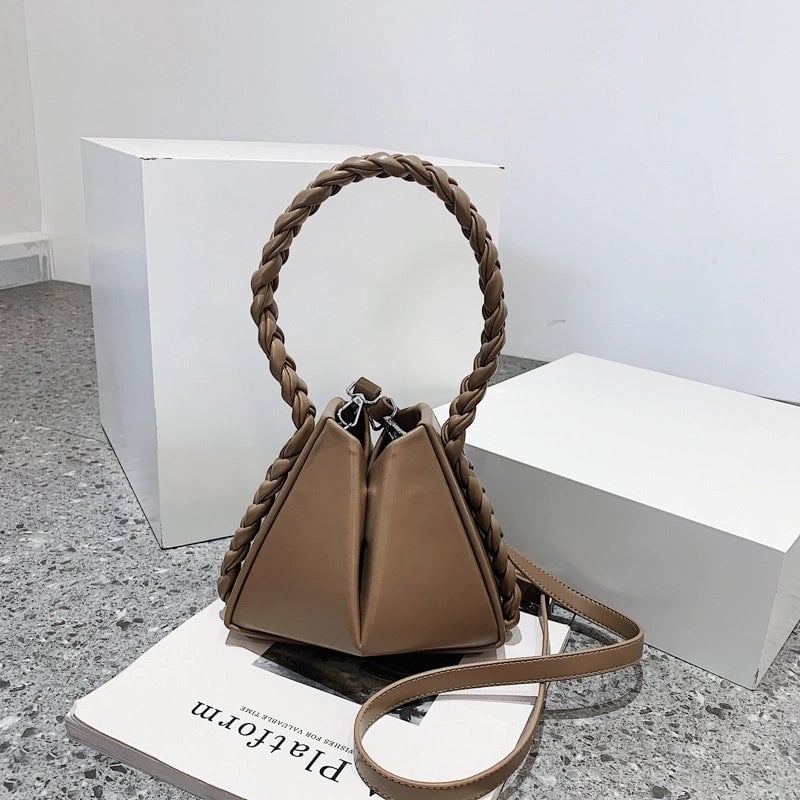 Artificial Leather Solid Color Fashion Magnetic Buckle Bucket Bag