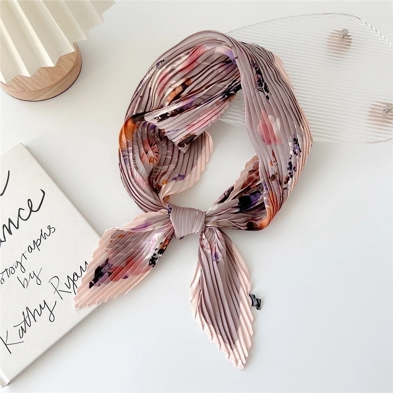 Women's Cartoon Style Minimalist Color Block Polyester Printing Silk Scarf