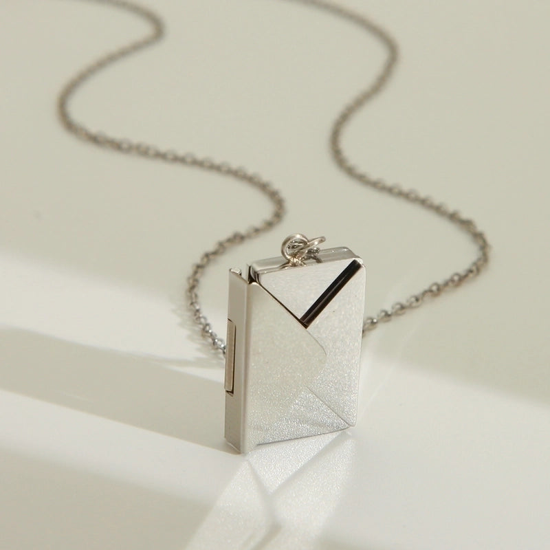IG Style Minimalist Commute I Love You Envelope 304 Stainless Steel 18K Gold Plated Pendant Necklace