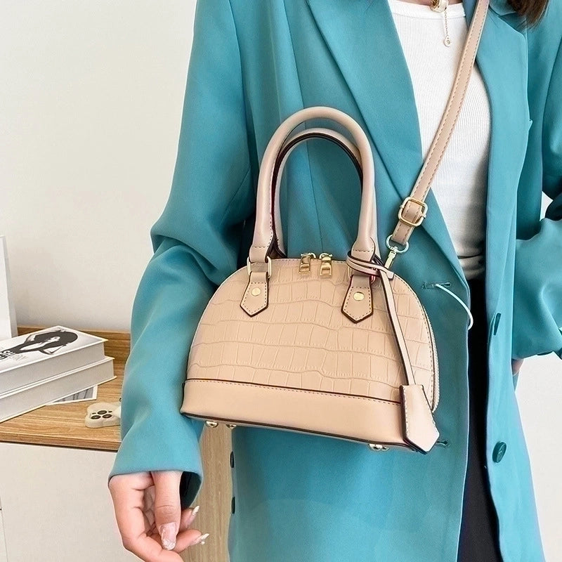 Women's Small Summer Pu Leather Vintage Style Classic Style Handbag