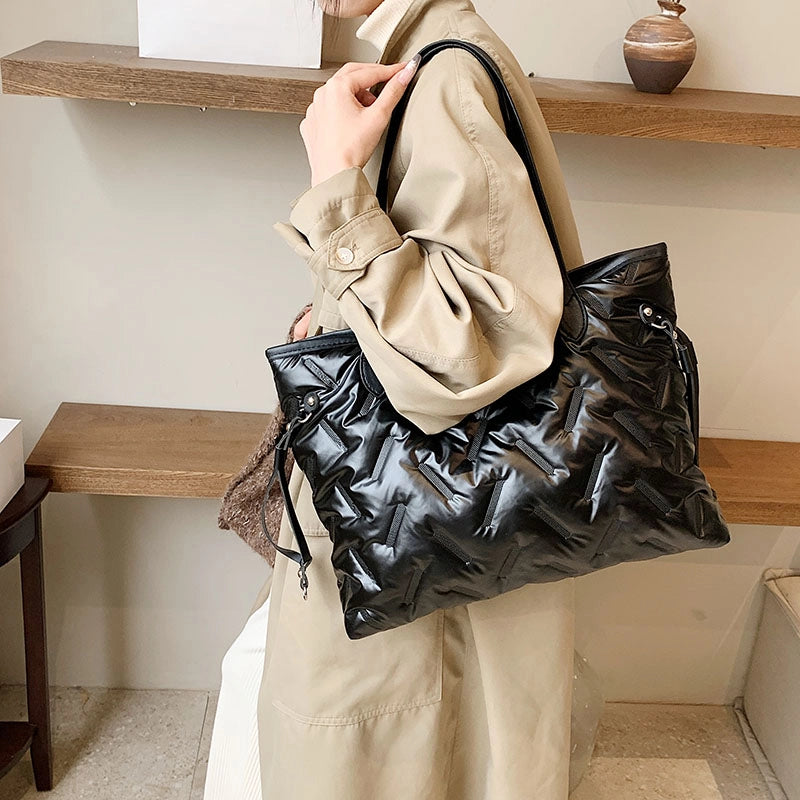 Women's Nylon Color Block Vacation Classic Style Sewing Thread Square Zipper Tote Bag