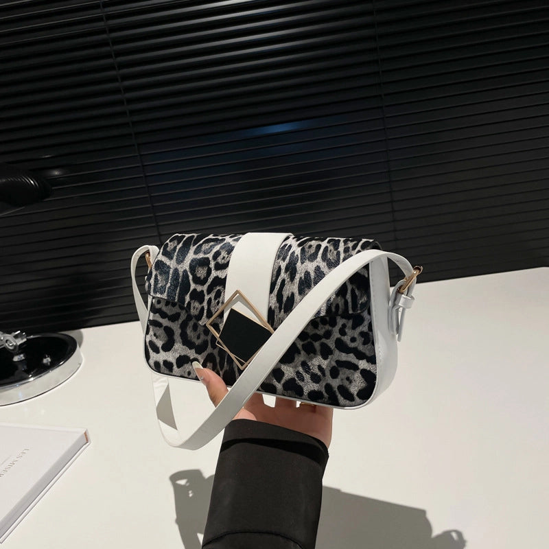 Women's Pu Leather Leopard Streetwear Square Magnetic Buckle Underarm Bag