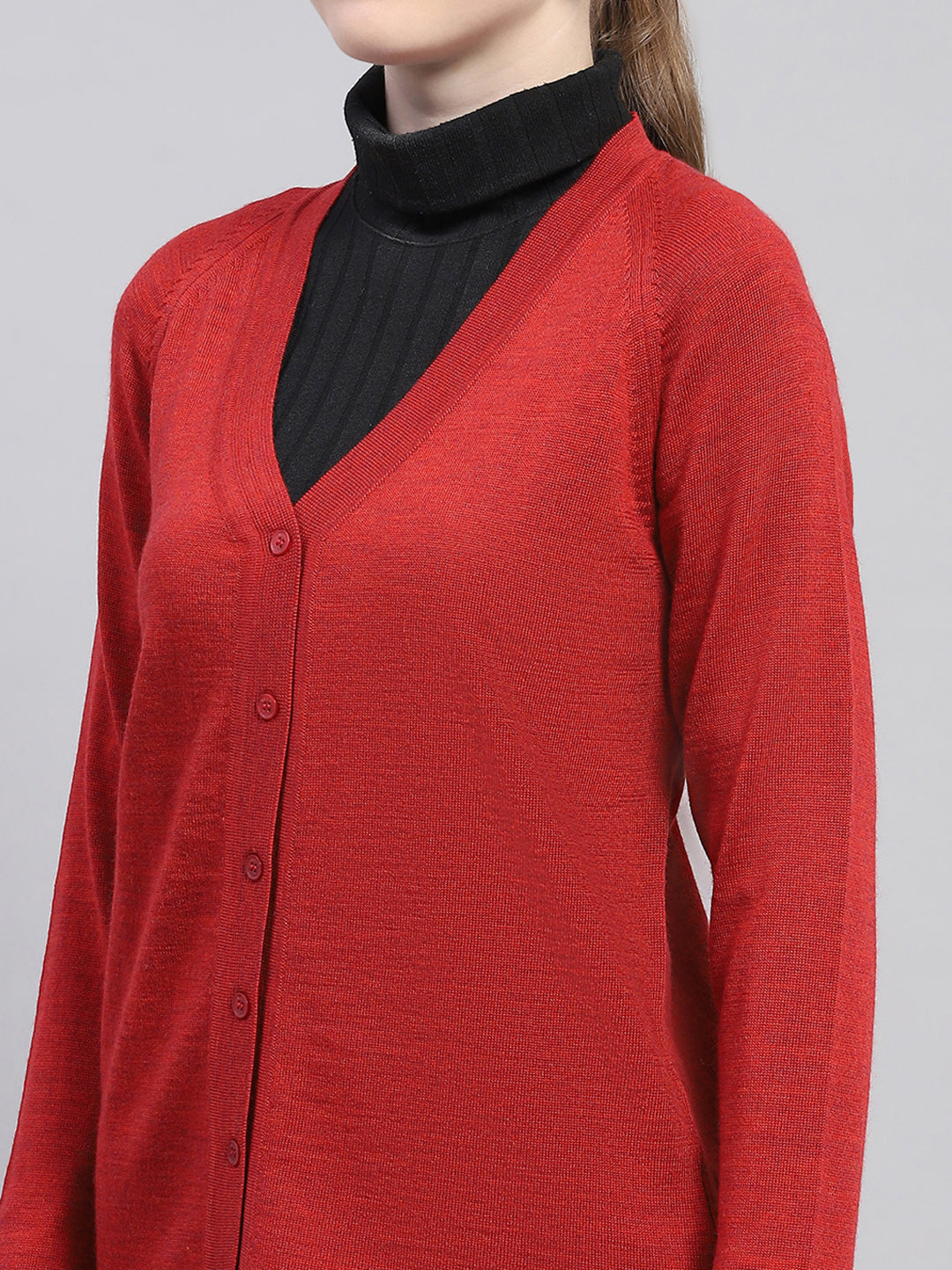 Women Maroon Solid V Neck Full Sleeve Cardigan