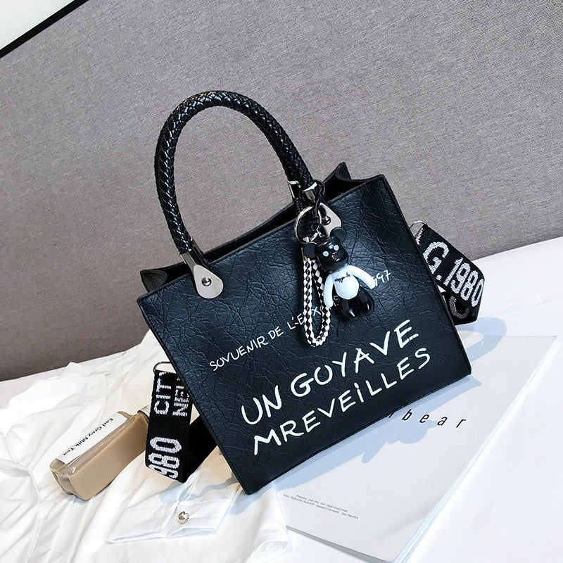 Women's All Seasons Pu Leather Letter Streetwear Square Zipper Handbag