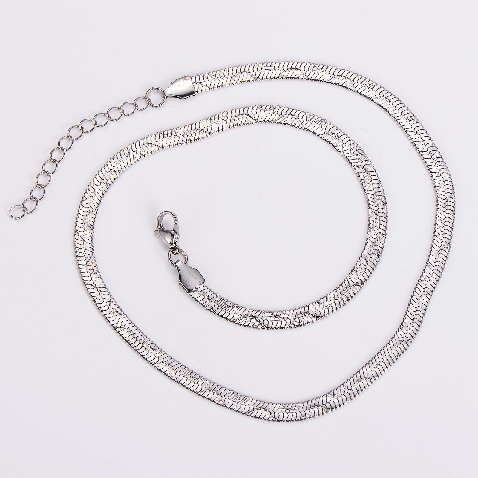 Aml Stainless Steel Batch Pattern Blade Sweater Chain Simple Ladies Clavicle Chain Fashion Flat Snake Stainless Steel