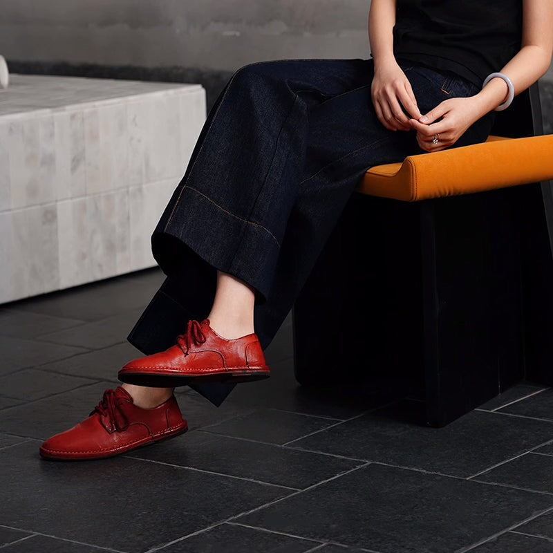 Handmade Stitching Lightweight Horse Leather Oxford Shoes Lace-Up Casual Shoes in Black/Red