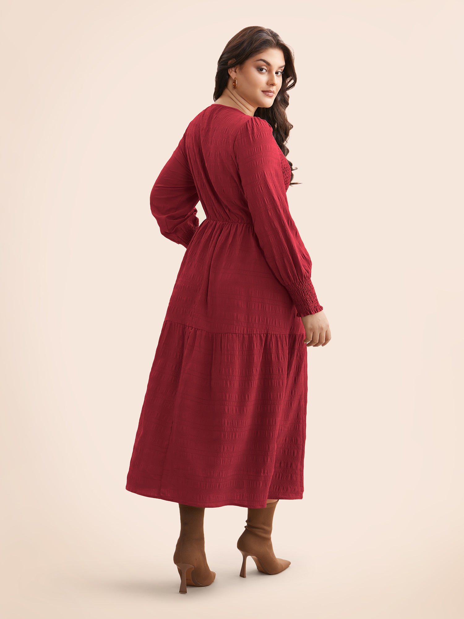 Plain Textured Shirred Midi Dress