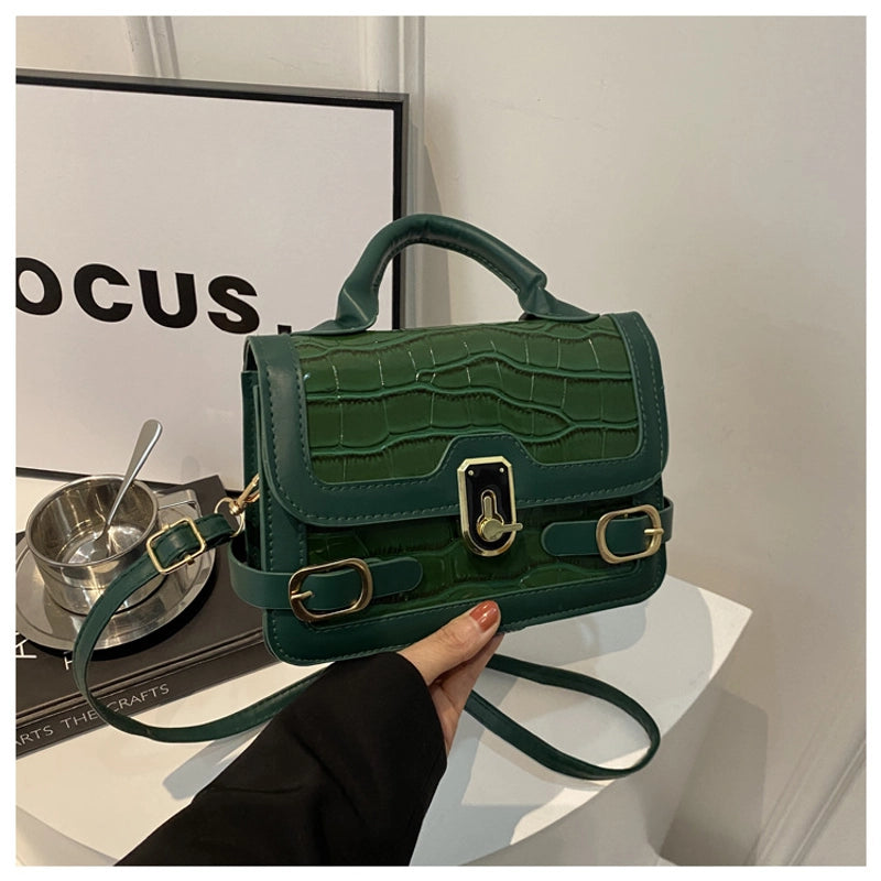 Women's Medium Pu Leather Solid Color Streetwear Square Magnetic Buckle Crossbody Bag
