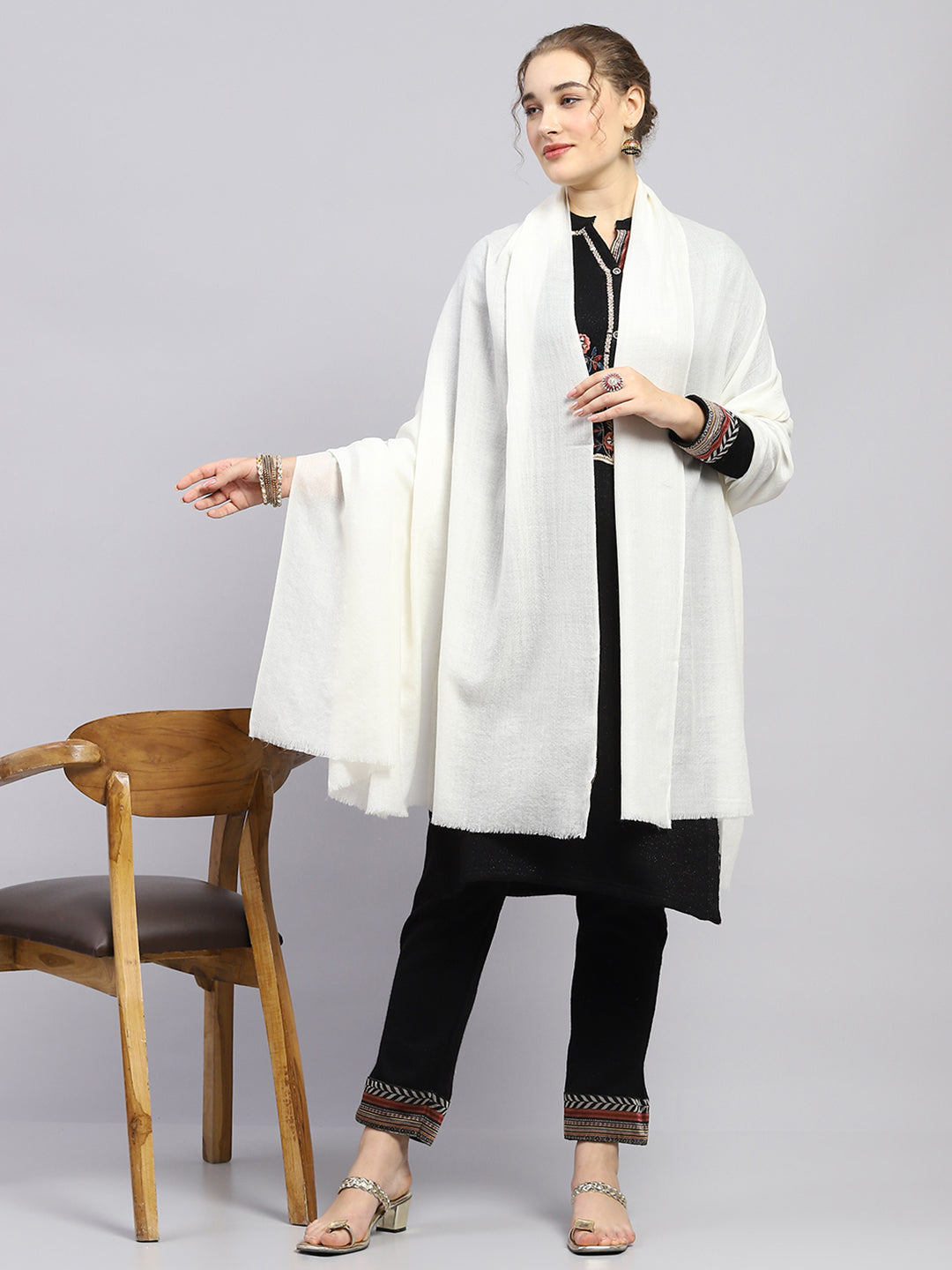 Women White Solid Shawl