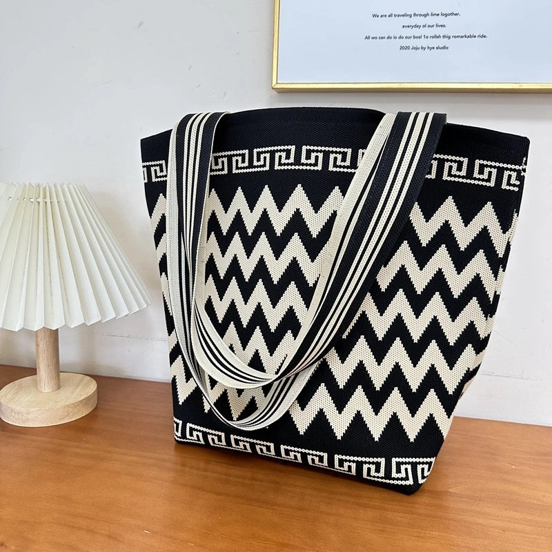 New Niche Retro Black And White Horizontal Solid Stripe Color Matching Shoulder Bag Practical Environmental Protection Portable Underarm Bag Women's Bag