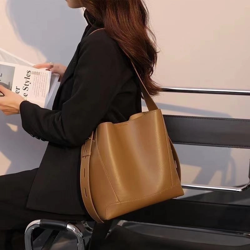 Women's Medium Pu Leather Solid Color Classic Style Bucket Open Bucket Bag