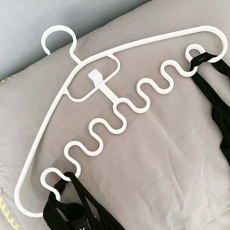 Wave Pattern Stackable Hanger