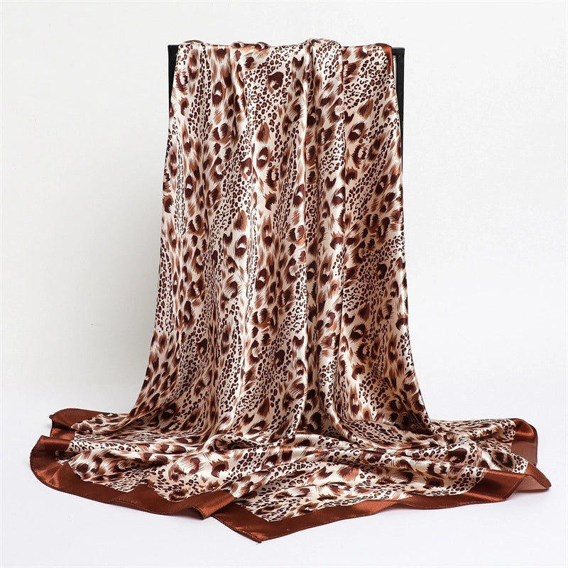 Women's Lady Minimalist Streetwear Leopard Polyester Satin Kerchief
