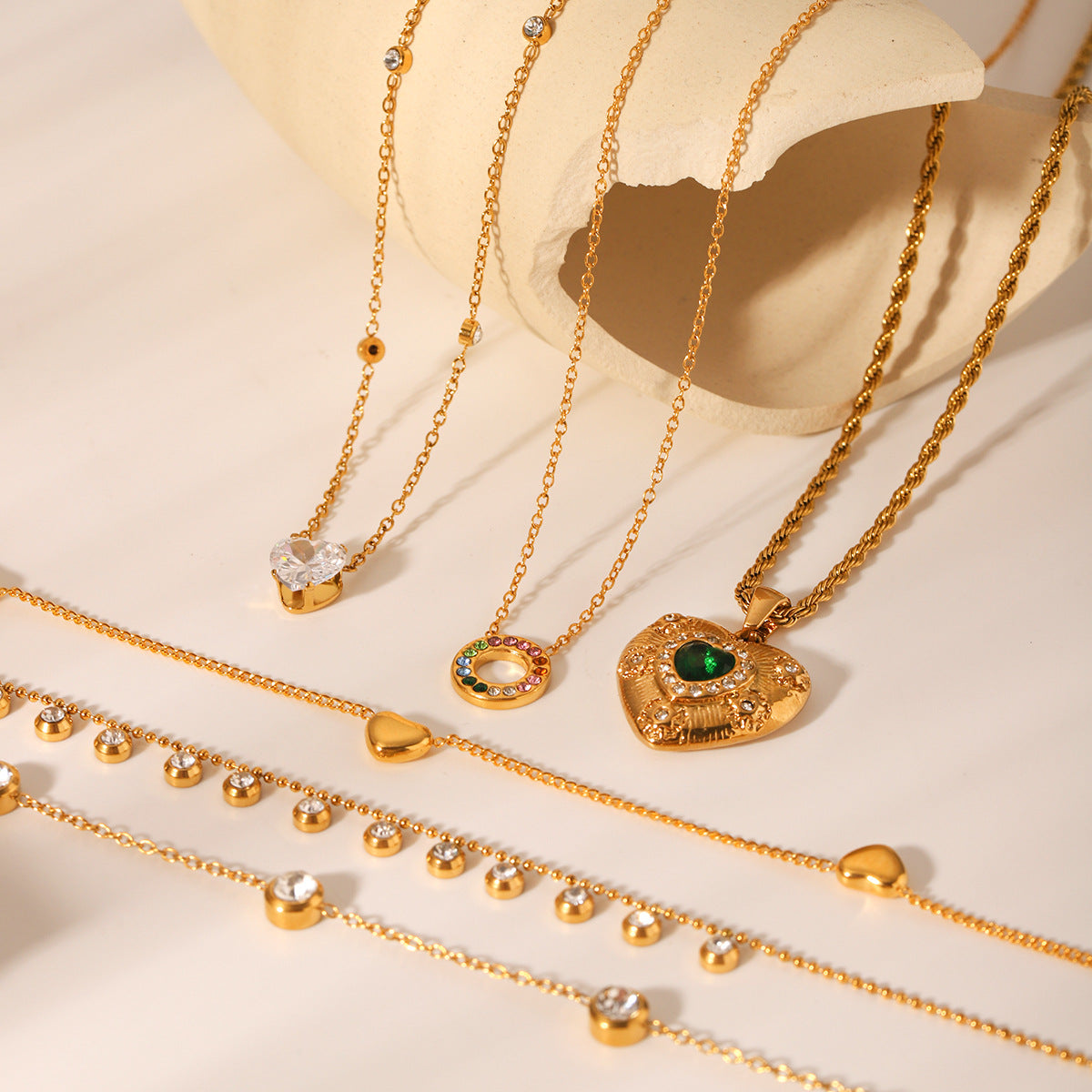 Ins Style Stainless Steel Love Necklace Inlaid With Zircon Clavicle Chain Female Titanium Steel 18K Gold-Plated Necklace