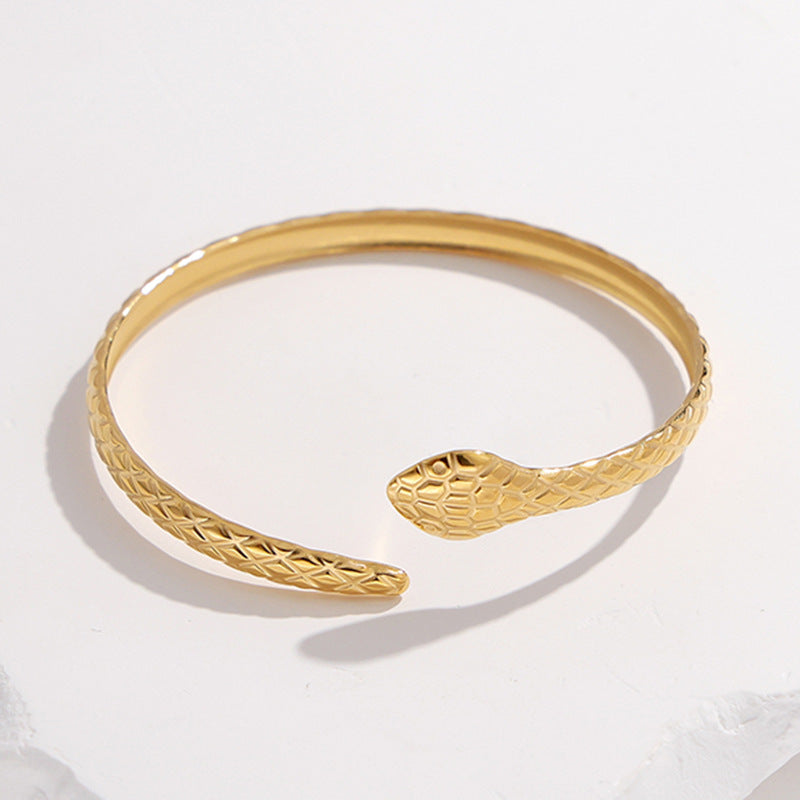 2 Pieces Expressive Stripe Stainless Steel Electroplating Bangles