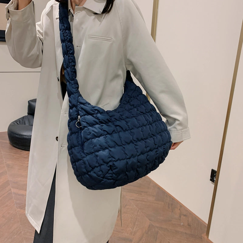 Women's Nylon Embroidery Thread Vintage Style Classic Style Sewing Thread Square Zipper Tote Bag