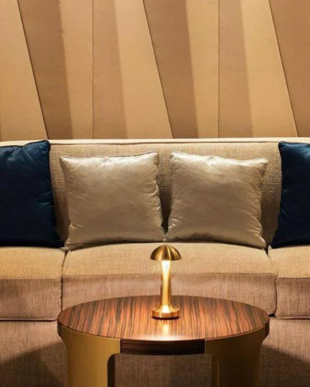 Rechargeable USB Touch Table Lamp Dome Shape