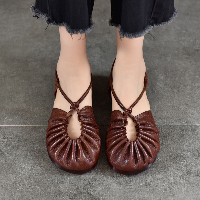 Soft Leather Flat Sandals Wrinkled Closed Toe X-Strap Casual Shoes with Velcro Design in Coffee1/Coffee2/Grey/Khaki