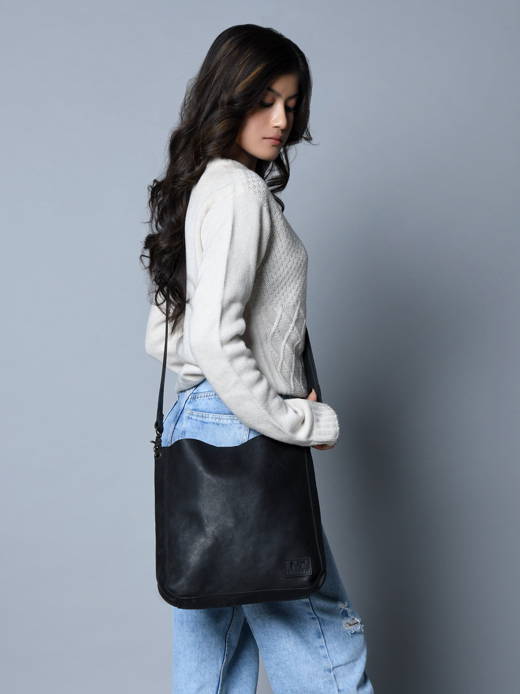 Serenity Everyday Crossbody Sling. Black