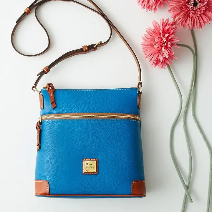 💥 Pebble Grain Crossbody