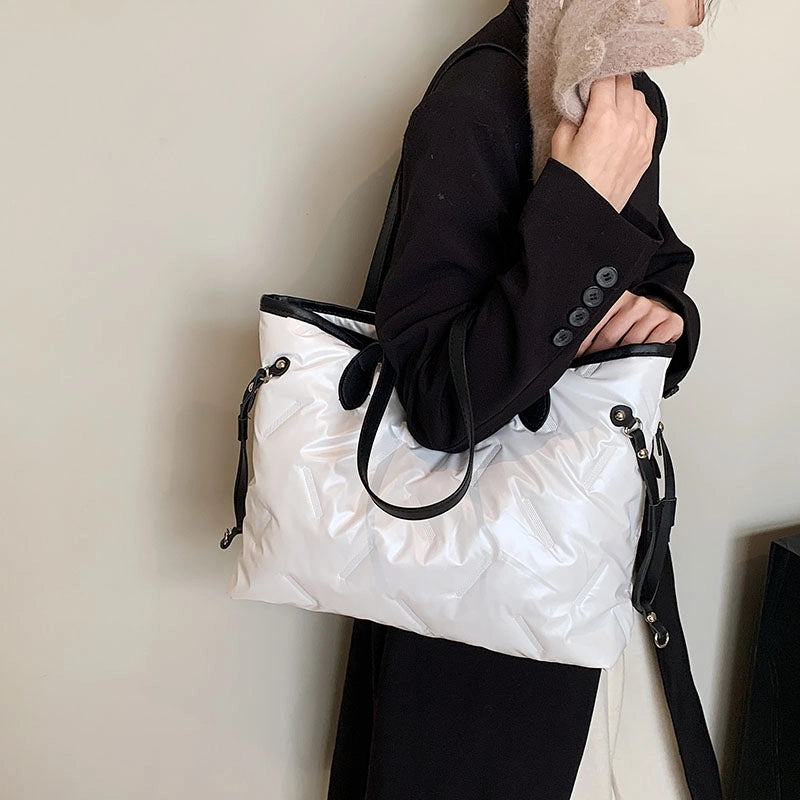 Women's Nylon Color Block Vacation Classic Style Sewing Thread Square Zipper Tote Bag
