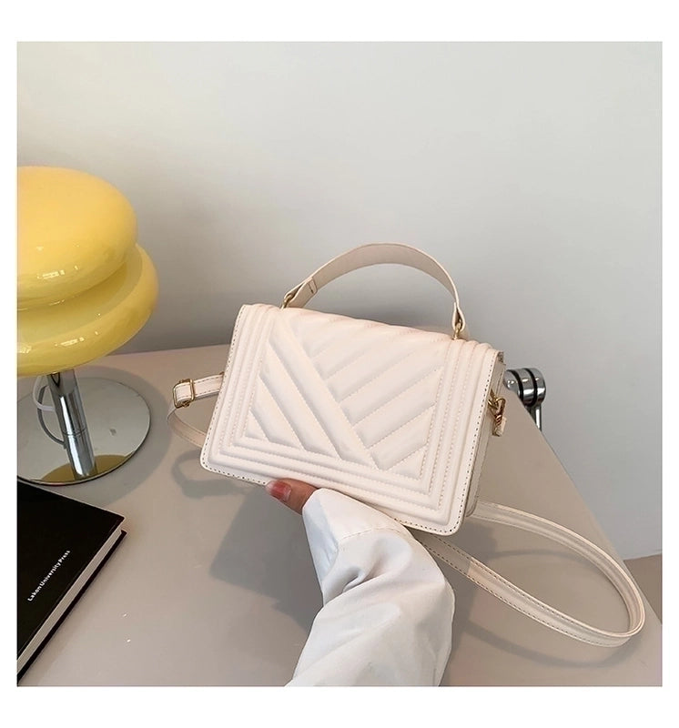 Women's Small All Seasons Pu Leather Classic Style Handbag
