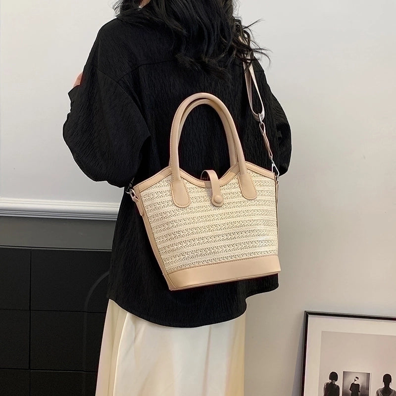 Women's Medium Straw Solid Color Vacation Classic Style Weave Zipper Tote Bag