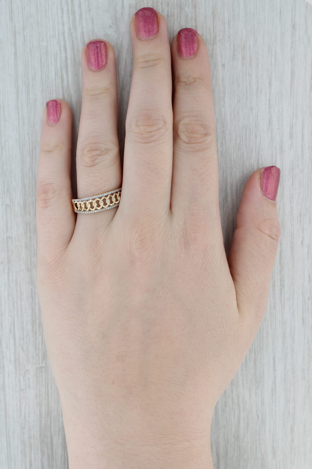 0.12ctw Diamond Linked Circles Ring 10k Yellow Gold Size 11 Band
