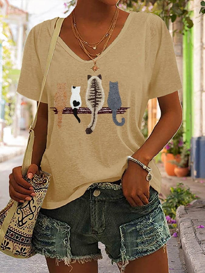 Women's Cat Back Pattern Print V-Neck T-Shirt