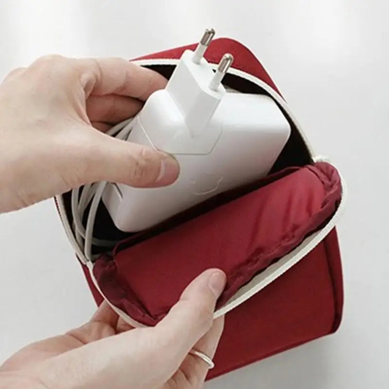 GADGET TRAVEL BAG