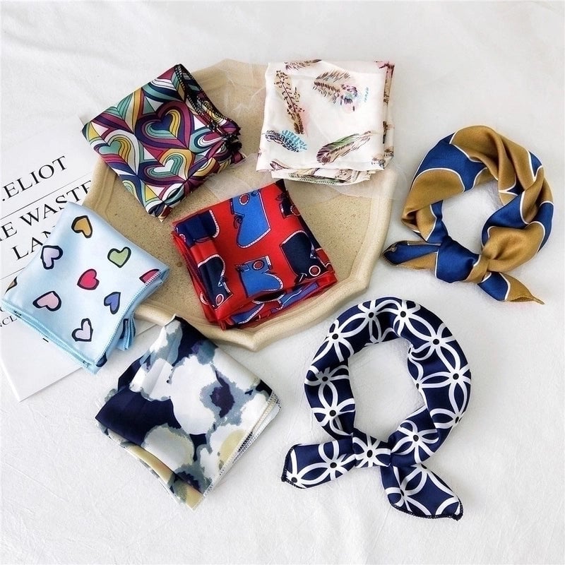 Women's Sweet Polka Dots Heart Shape Polyester Printing Silk Scarves