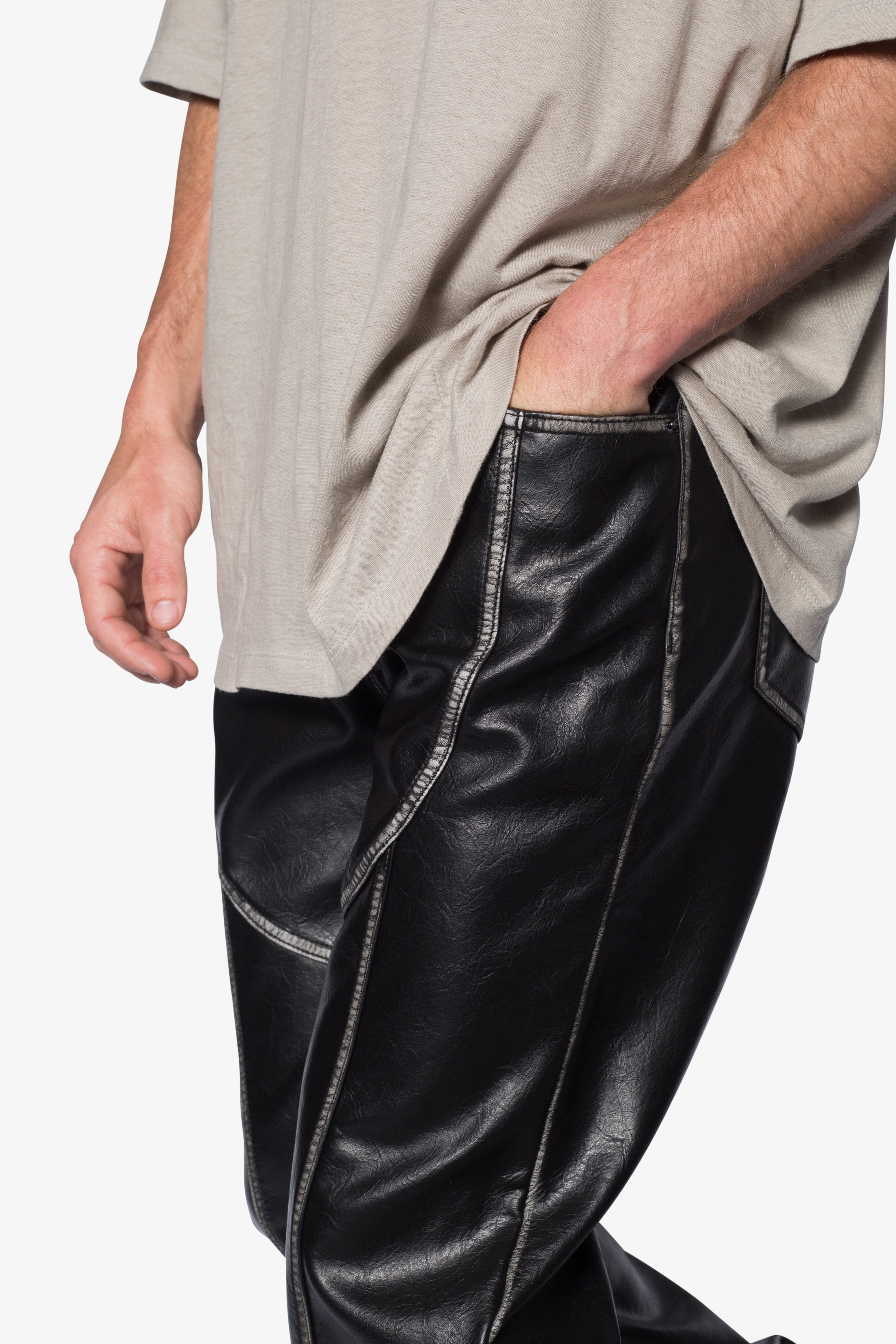 V687 Baggy Antique West Pants - Black