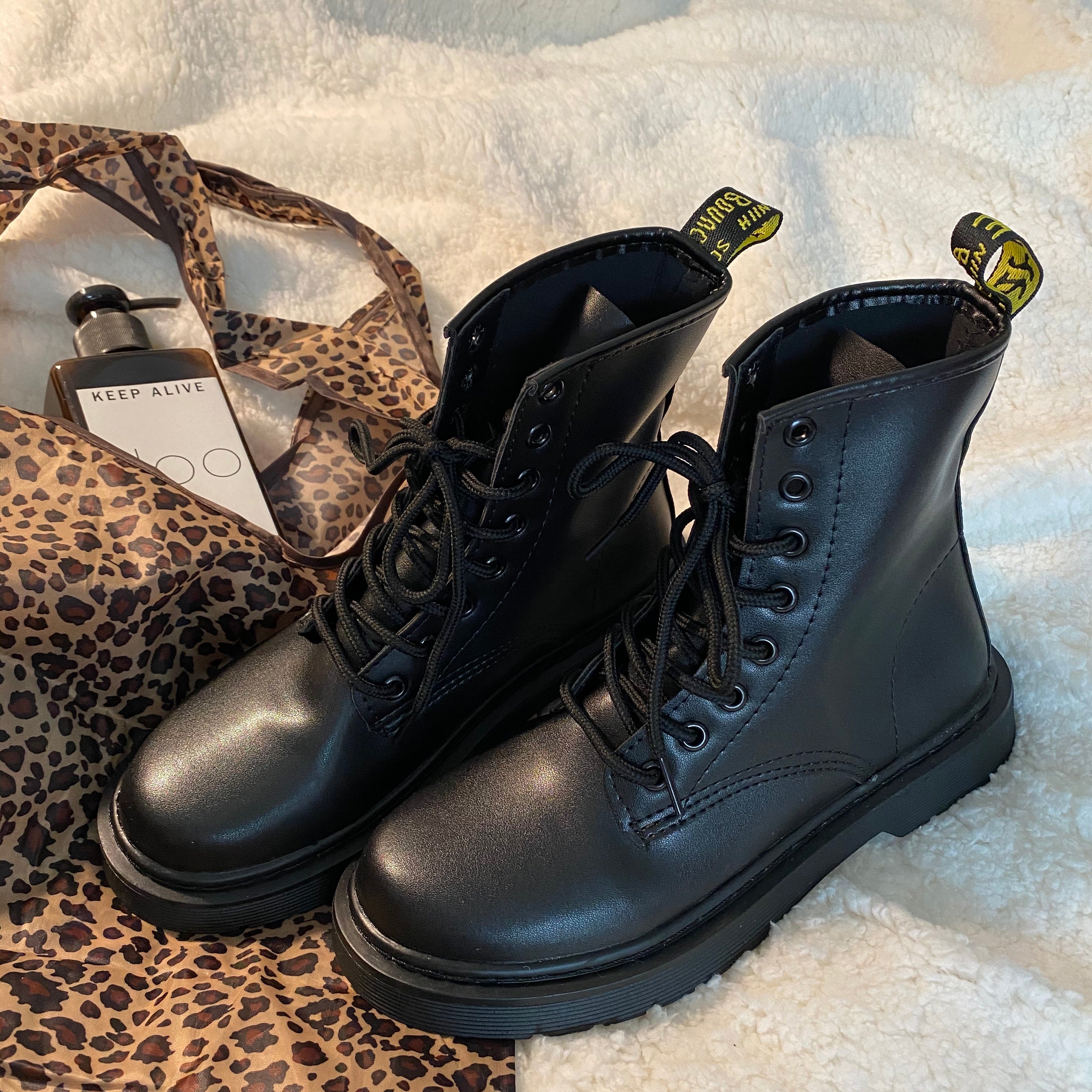 Ulzzang Martin boots
