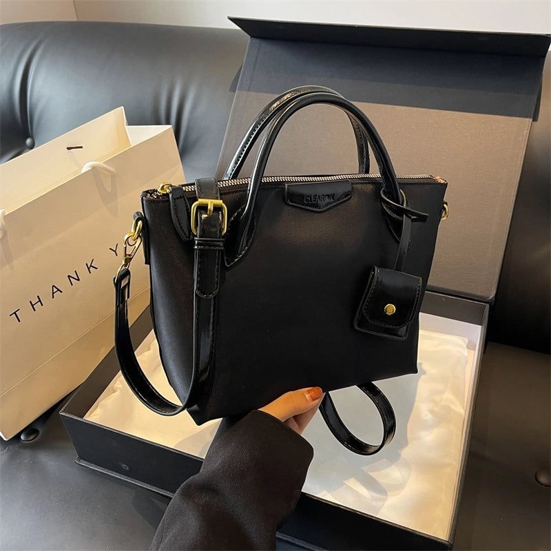 Women's Nylon Solid Color Classic Style Square Zipper Crossbody Bag