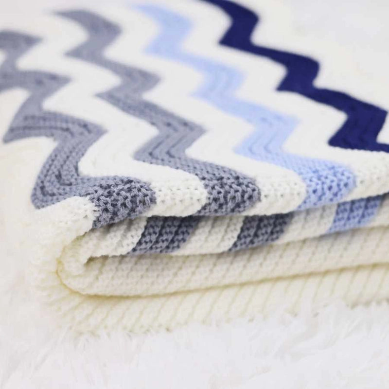 Casual Cute Stripe Heart Shape Acrylic Blanket Bedding
