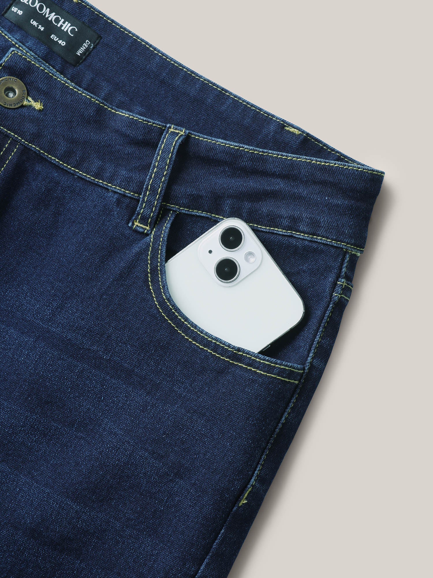 Stretchy Skinny-Fit Classic Denim Shorts